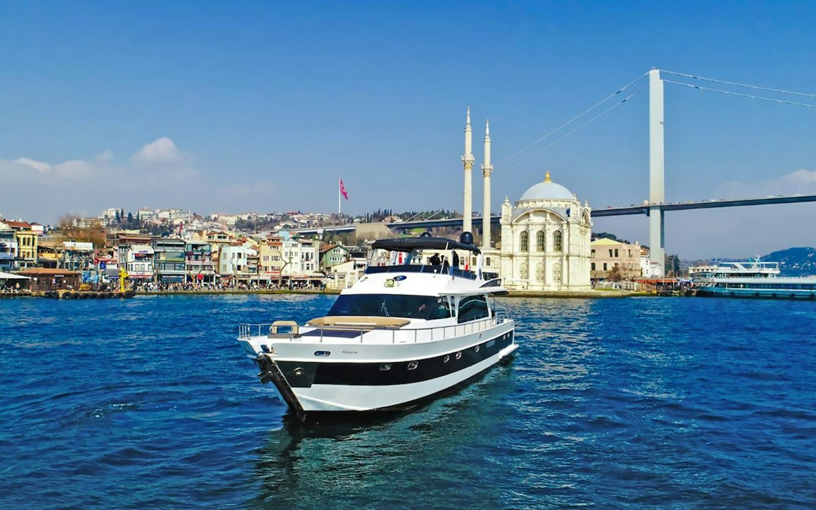 Istanbul Private Yacht Hire